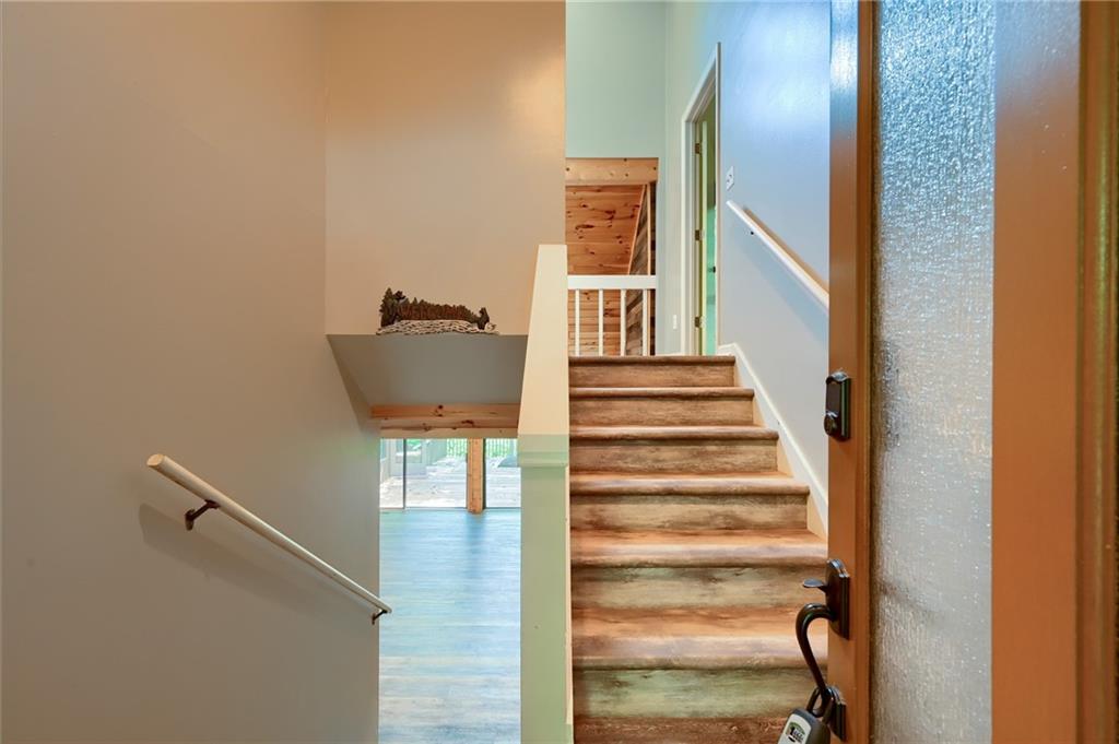 275 Ridgeview Drive