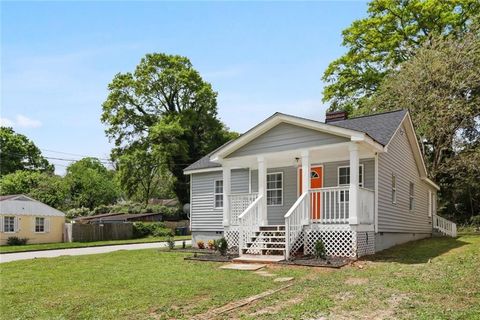 Photo of 337 Enota Place SW, Atlanta, GA 30310 (MLS # 7397206)