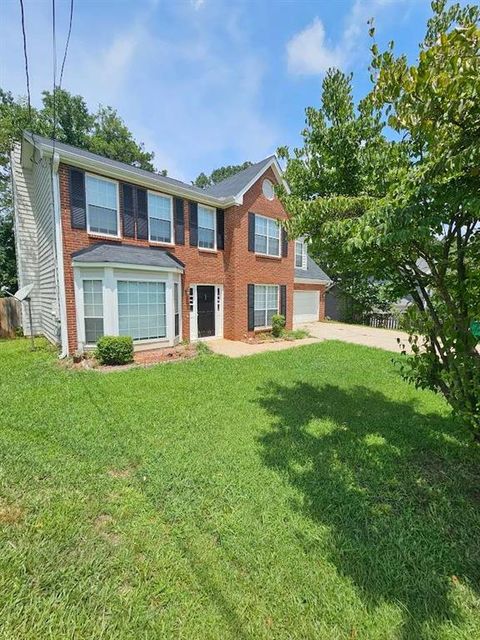 A home in Ellenwood