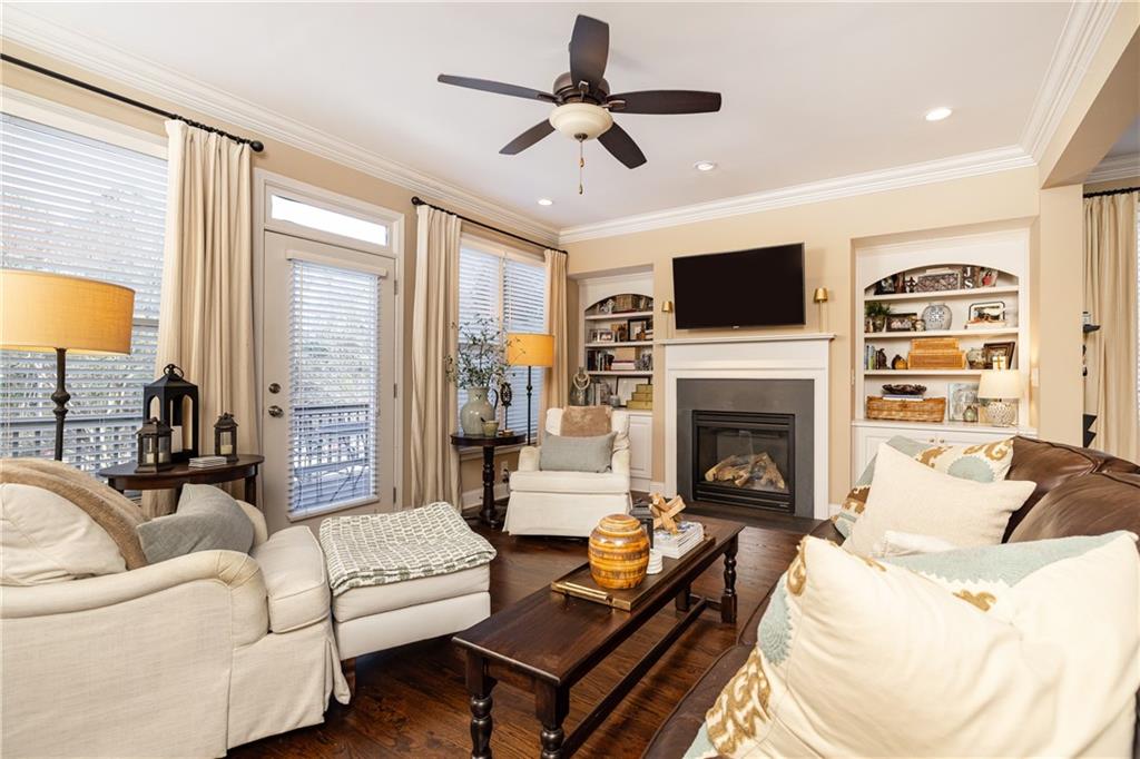 2034 Heathermere Way