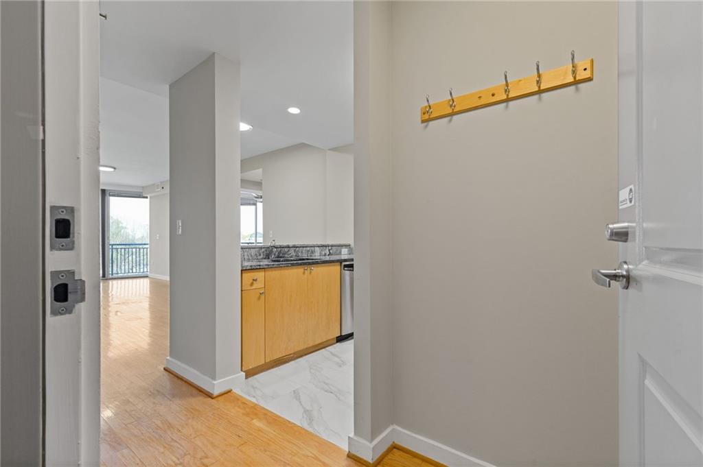 3338 Peachtree Road APT 403
