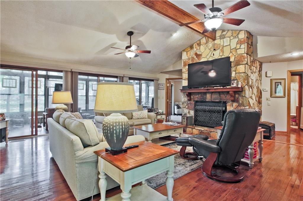 112 Tamarack Drive