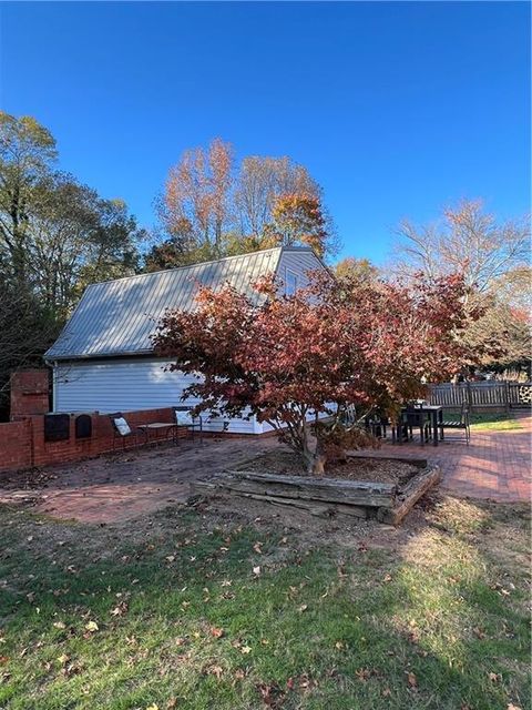 A home in Commerce