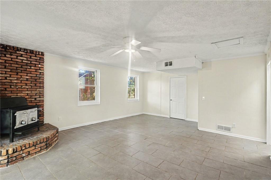 8121 Woodcliff Trail
