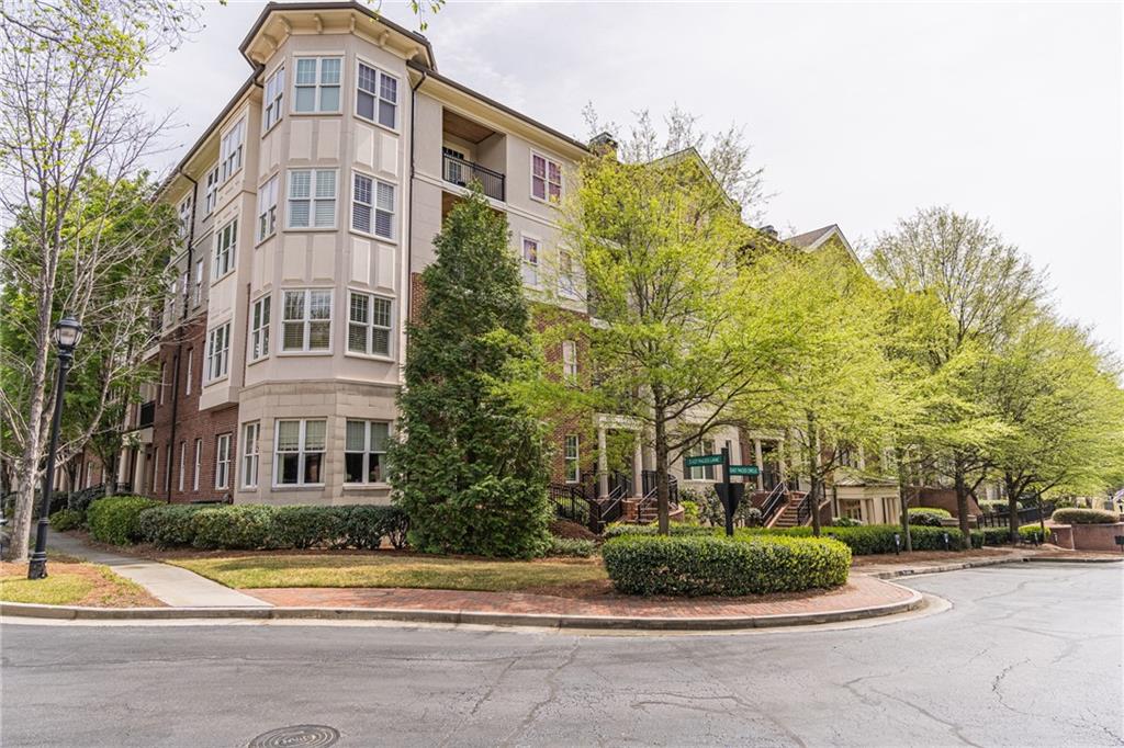 3635 E Paces Circle NE 1209