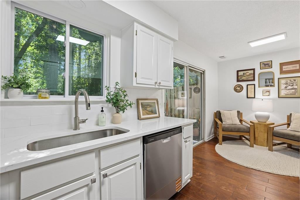 4438 Chowning Way