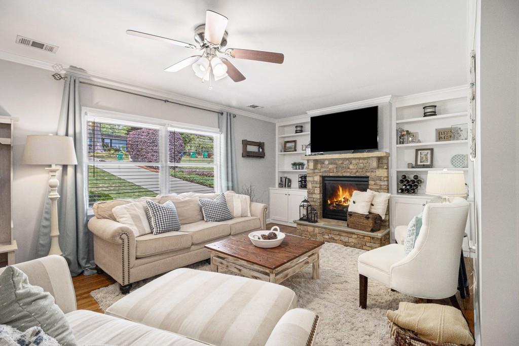 3013 Surrey Lane
