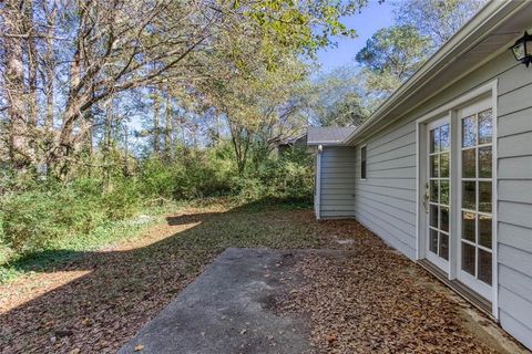 A home in Powder Springs