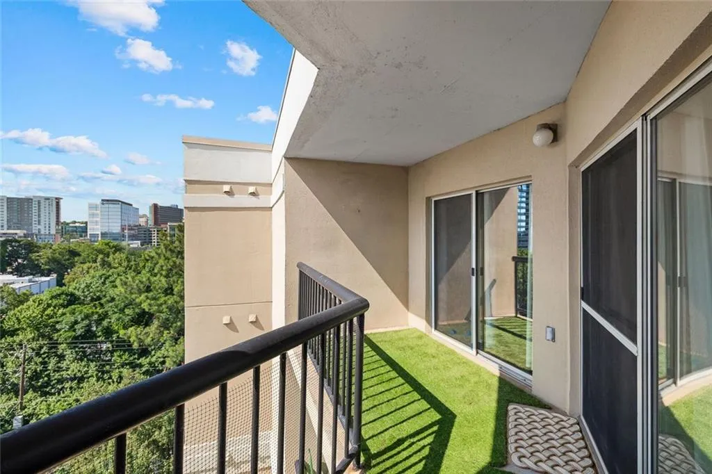 Atlanta, Georgia 30309, United States, 2 Bedrooms Bedrooms, ,2 BathroomsBathrooms,Residential,Active,169931