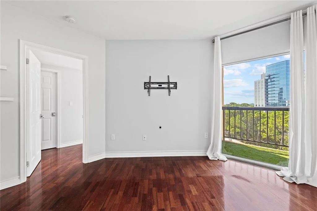 Atlanta, Georgia 30309, United States, 2 Bedrooms Bedrooms, ,2 BathroomsBathrooms,Residential,Active,169931