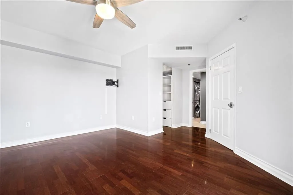 Atlanta, Georgia 30309, United States, 2 Bedrooms Bedrooms, ,2 BathroomsBathrooms,Residential,Active,169931