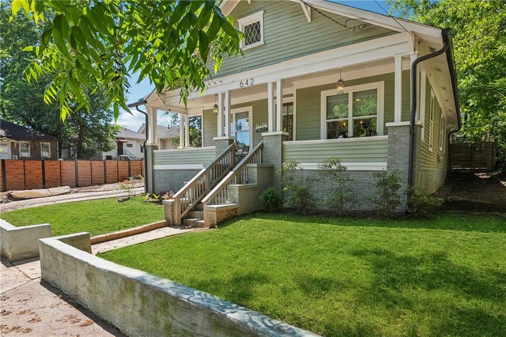 642 Erin Avenue SW