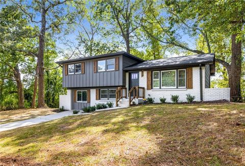Photo of 1483 Town Country Drive SE, Atlanta, GA 30316 (MLS # 7687695)