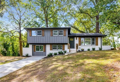 1483 Town Country Drive SE Atlanta GA 30316