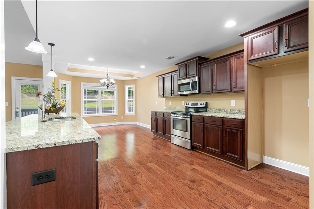 114 Brookstone Drive, Carrollton, Georgia image 11