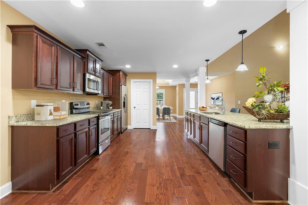 114 Brookstone Drive, Carrollton, Georgia image 13