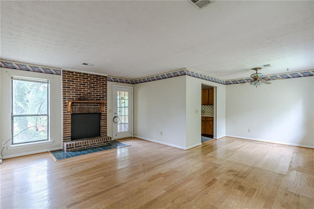 122 Sandalwood Circle