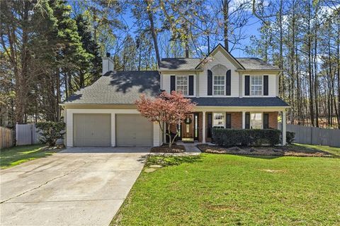 Homes For Sale - 7335 Lytham Trace<br/> Cumming, GA 30041