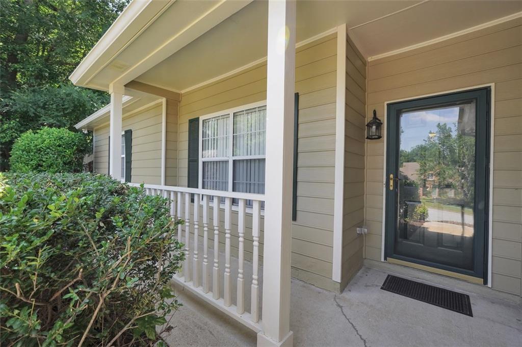 5600 Walnut Creek Court, Lilburn, Georgia image 4