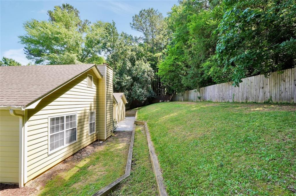 5600 Walnut Creek Court, Lilburn, Georgia image 37