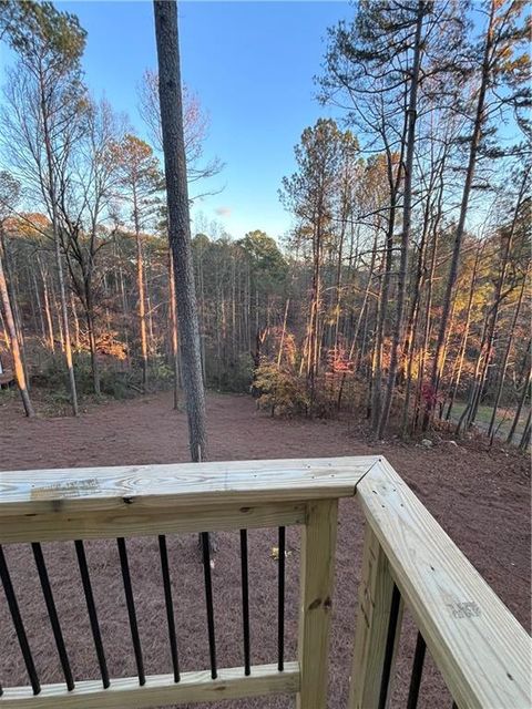 A home in Dawsonville