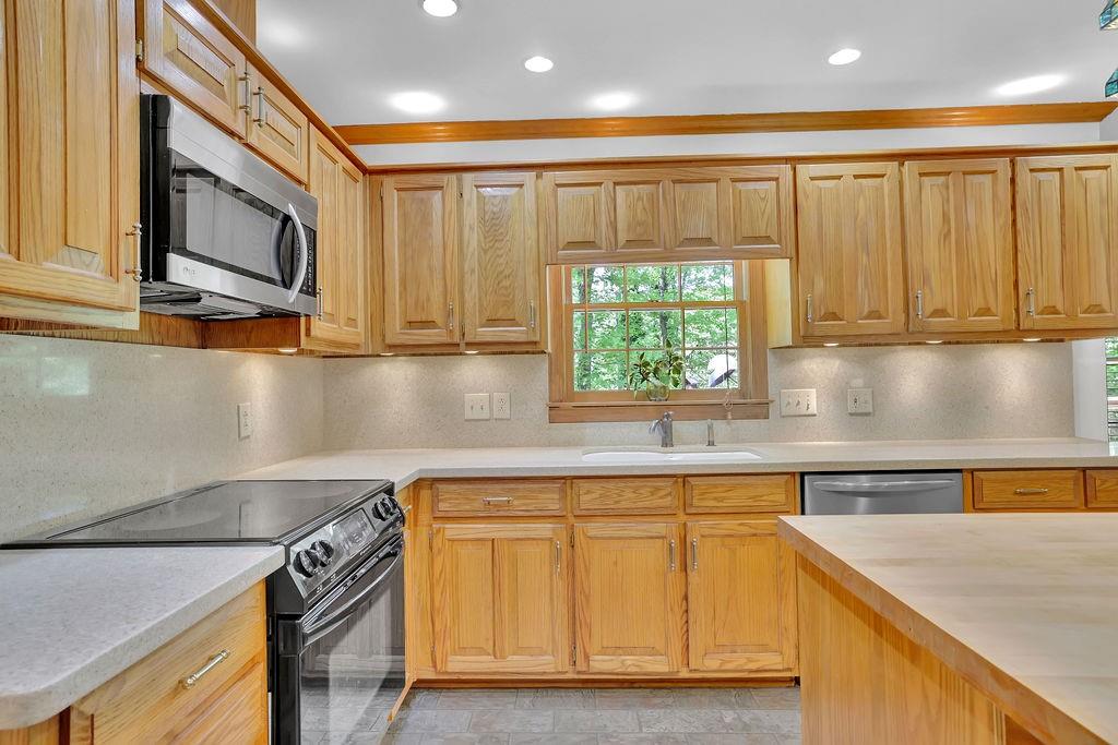 701 Belgrave Lane, Tucker, Georgia image 11