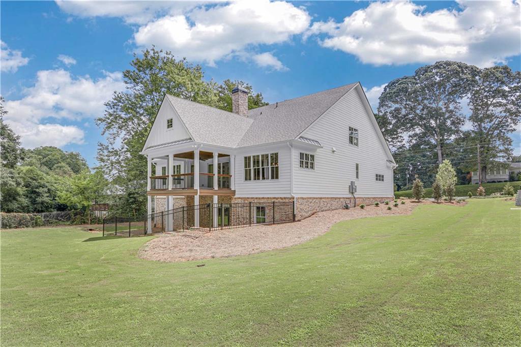 Longstreet Hills - Residential