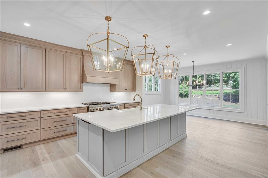 Longstreet Hills - Residential