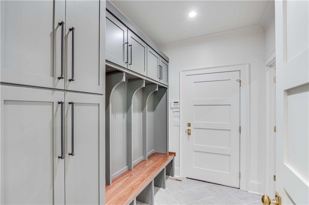 Longstreet Hills - Residential