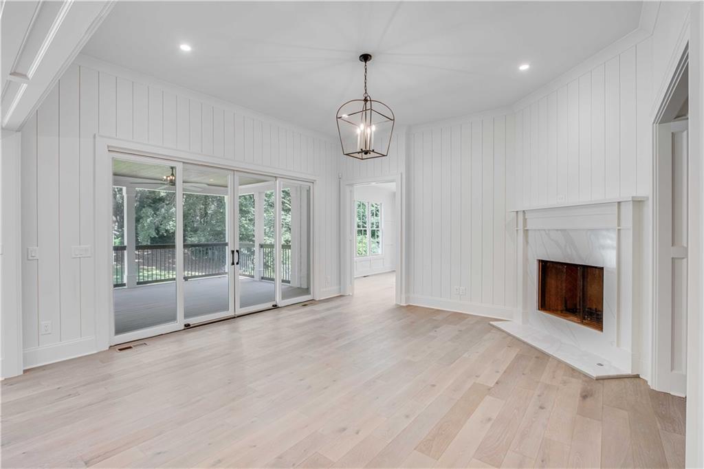 Longstreet Hills - Residential