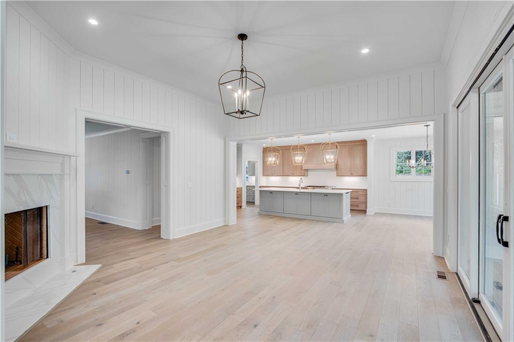 Longstreet Hills - Residential