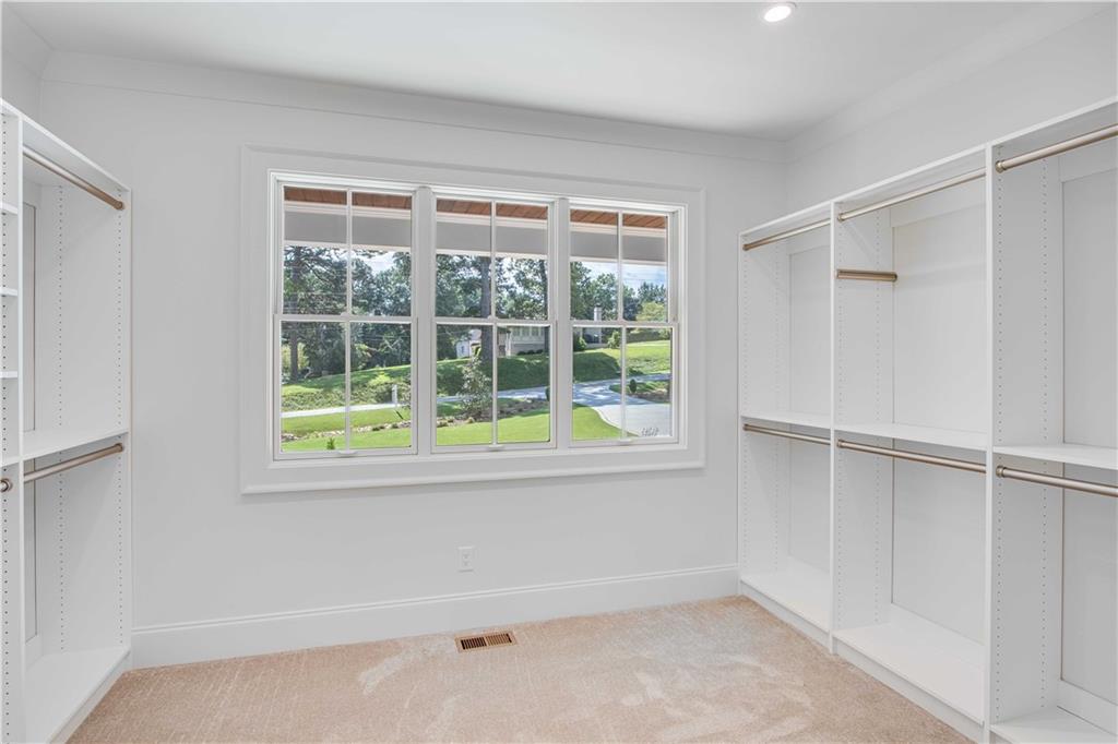 Longstreet Hills - Residential