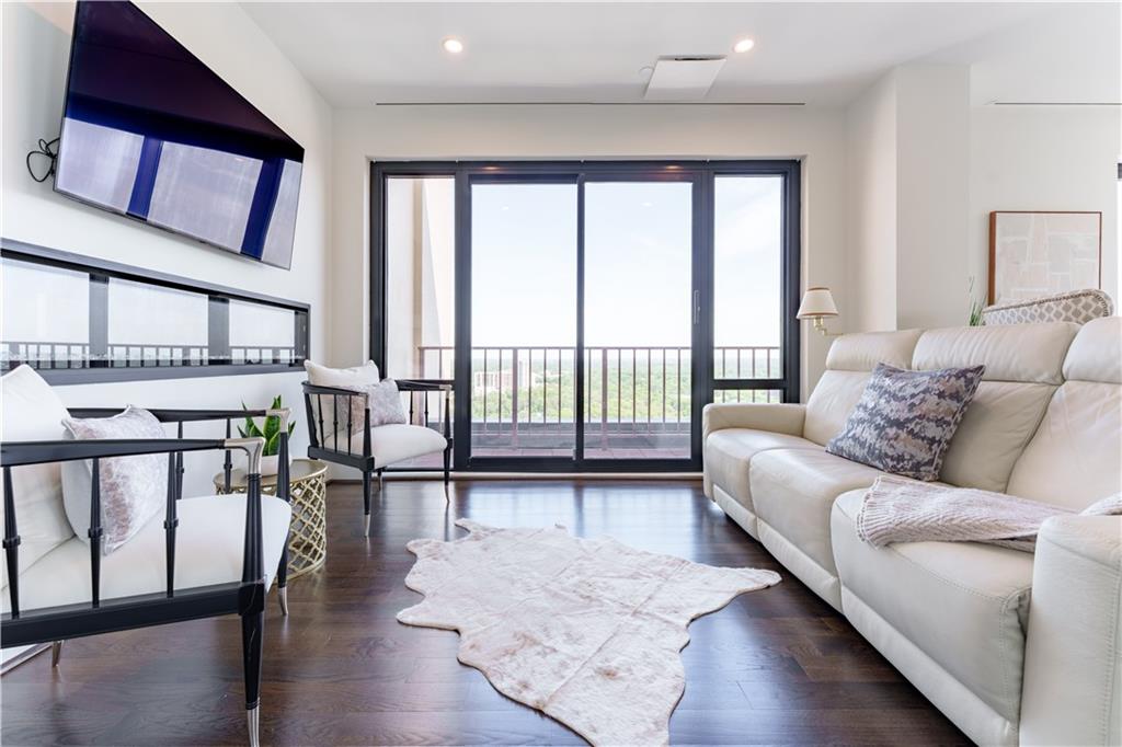 3475 Oak Valley Road NE 2940