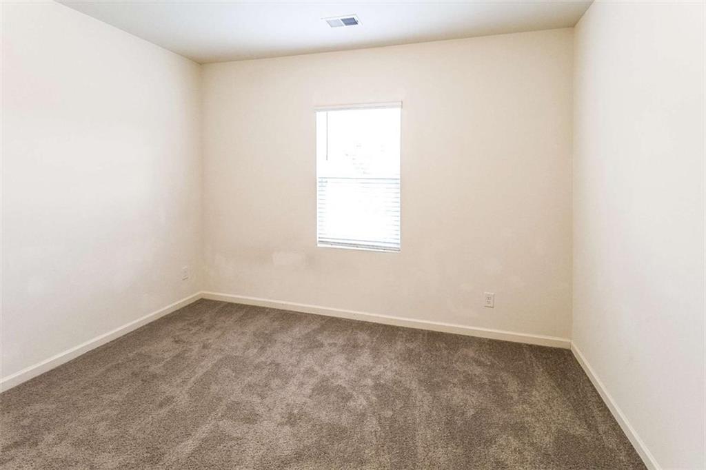 Streamwood Manor - Residential