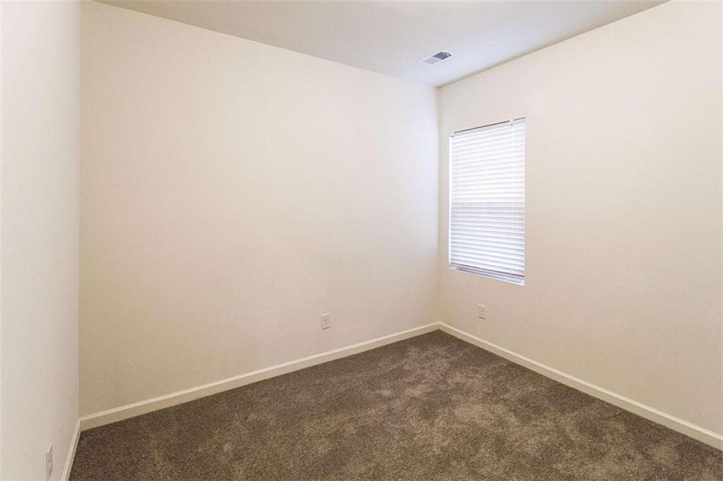 Streamwood Manor - Residential