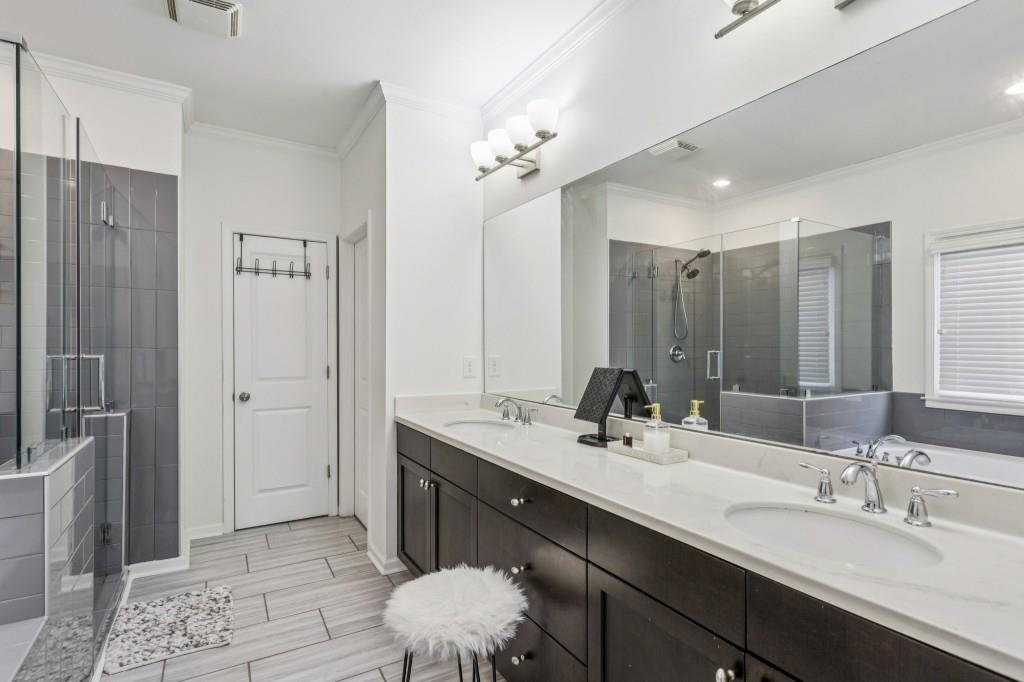 2118 Garrison Way NW