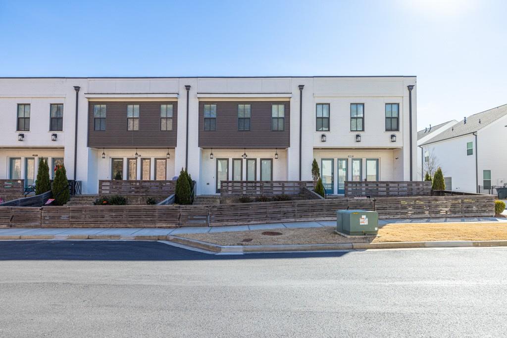 896 Farmstead Road 162