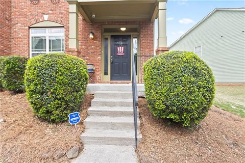 Townhouse For Sale - 534 Ridge View Crossing<br/> Woodstock, GA 30188