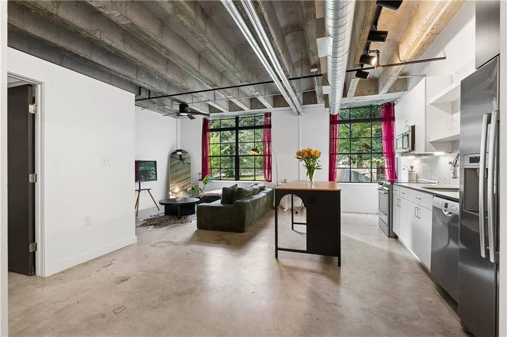 1065 United Avenue Unit 204