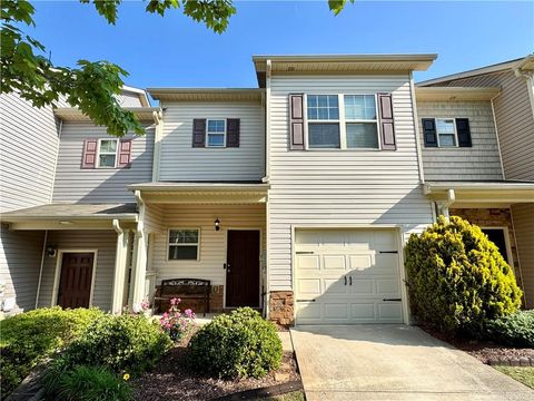 553 Oakside Place Acworth GA 30102