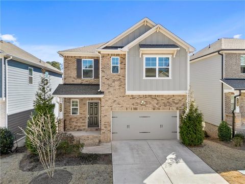 Homes For Sale - 4646 Waxwing Street<br/> Hoschton, GA 30548