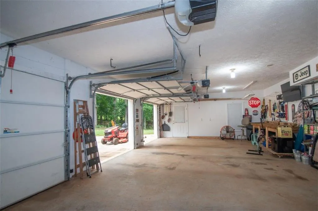 Social Circle, Georgia 30025, United States, 4 Bedrooms Bedrooms, ,3 BathroomsBathrooms,Residential,Active,144197