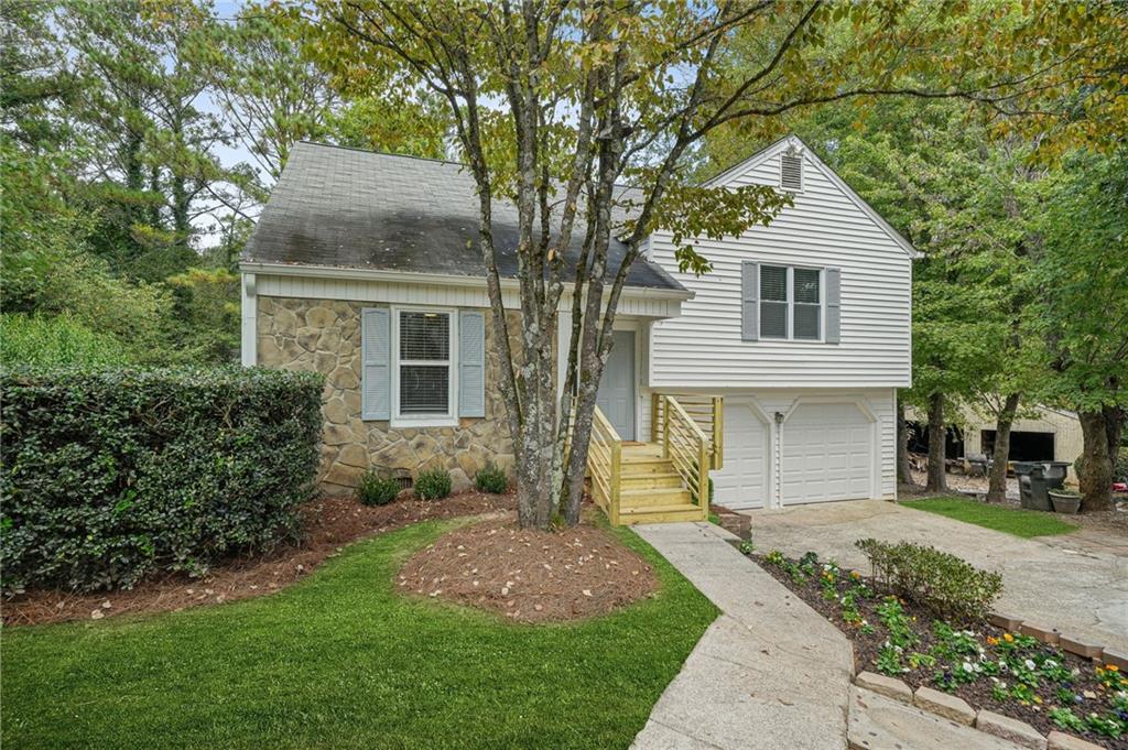 245 Plantation Glen Court