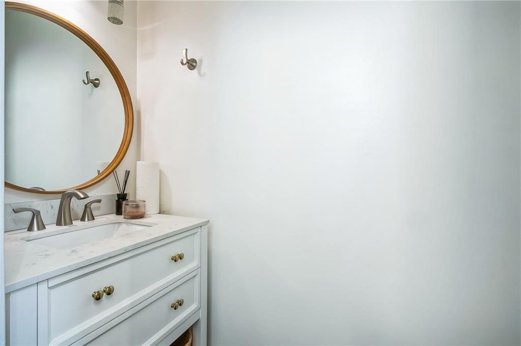 1240 Birchwood Lane, Roswell, Georgia image 7