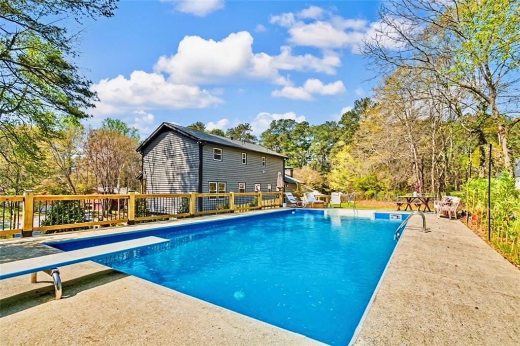 2190 Northfield Court