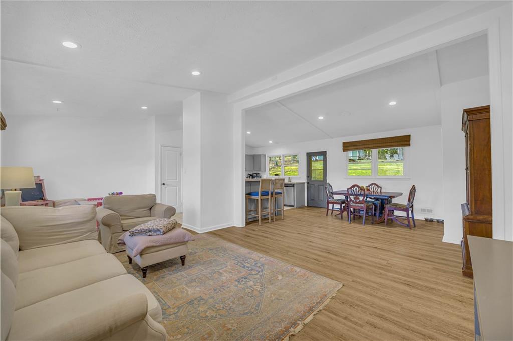 809 Forest Heights Drive