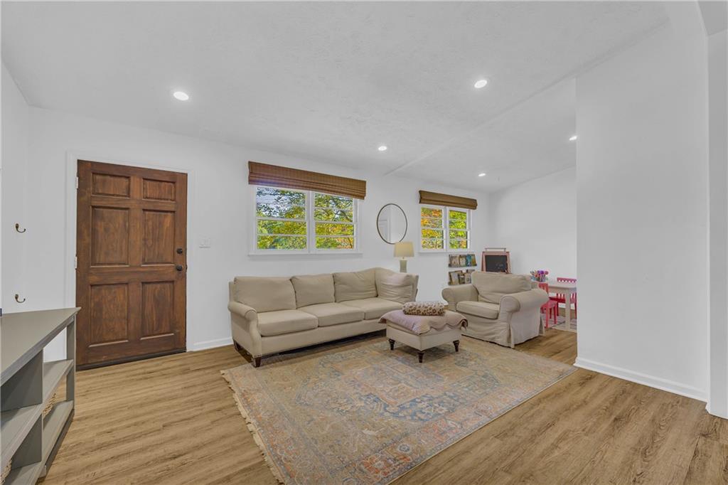 809 Forest Heights Drive