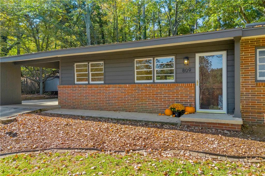 809 Forest Heights Drive