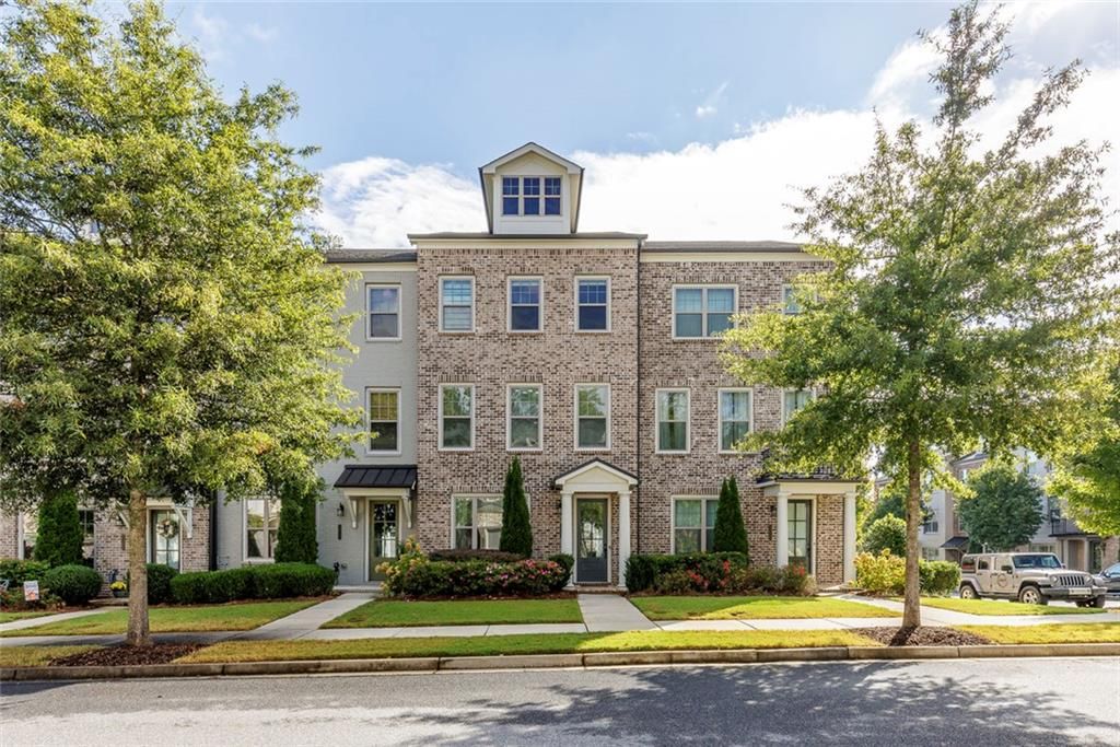 Photo of 20063 Windalier Way, Roswell, GA 30076 (MLS # 7729008)