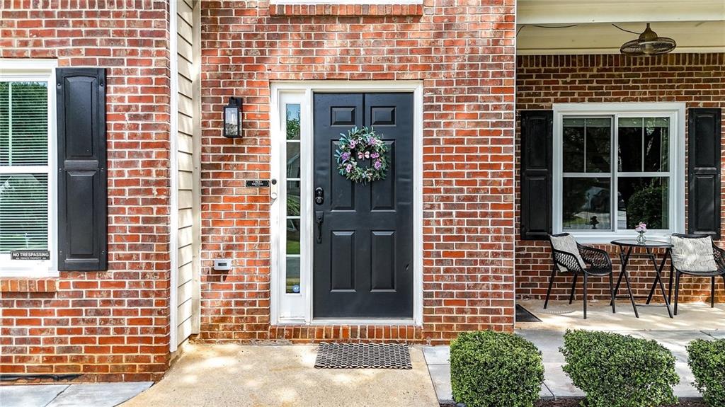 3397 English Oaks Drive NW